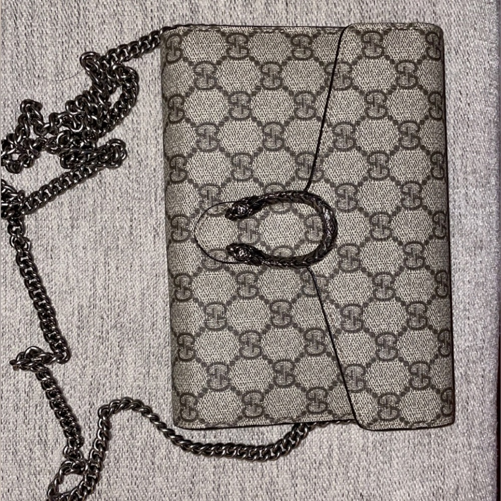 Dionysus GG logo wallet with chain